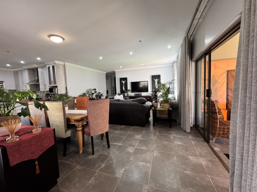 To Let 3 Bedroom Property for Rent in Wilkoppies North West